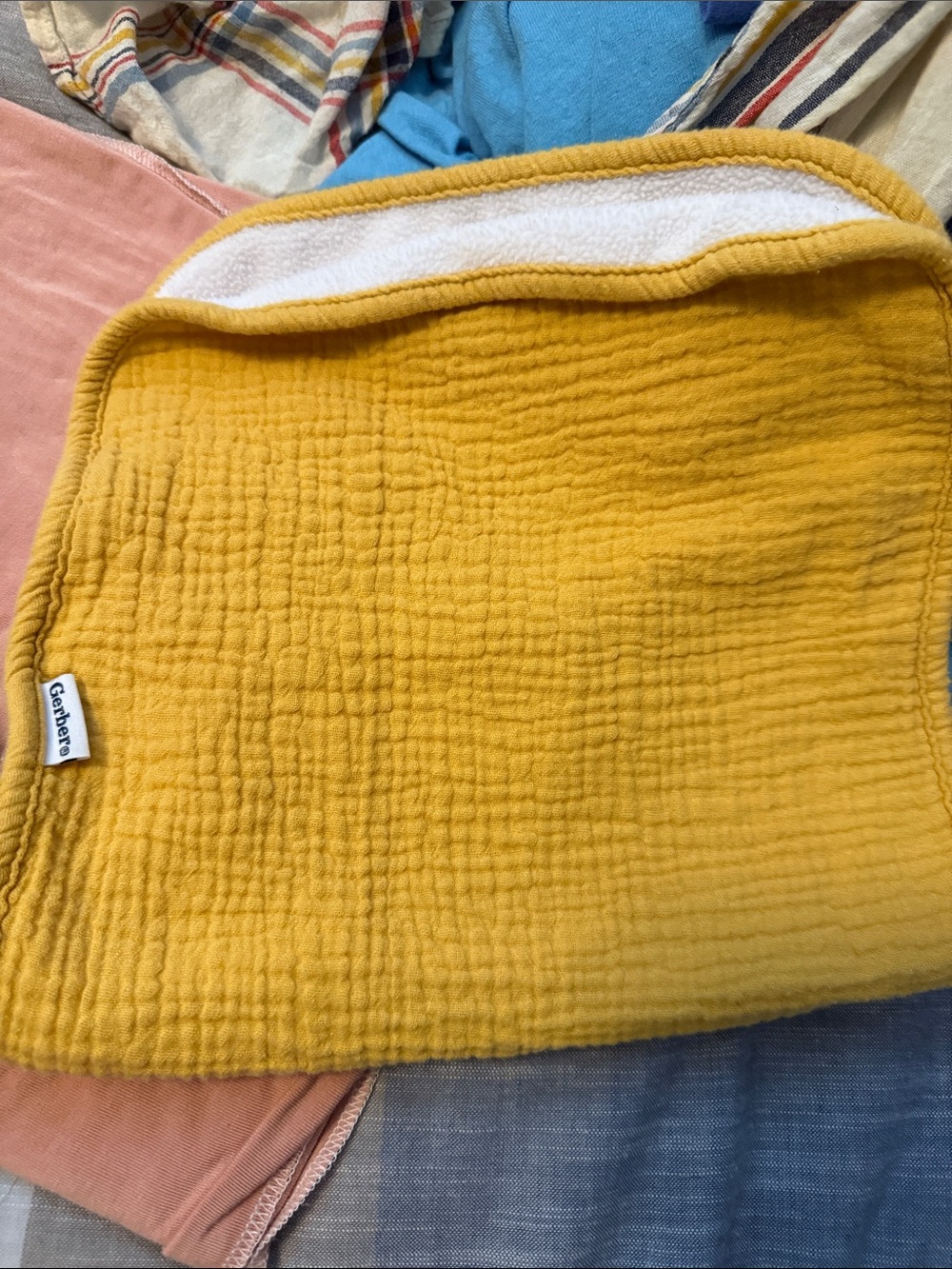Gerber Mustard Yellow Muslin & Sherpa Baby 116